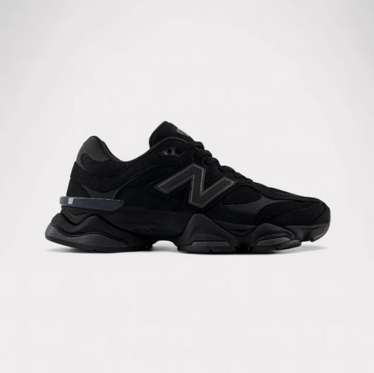 New Balance 9060 Triple Black Best-Seller