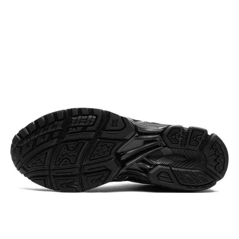 Gel Kayano 14 Black and silver
