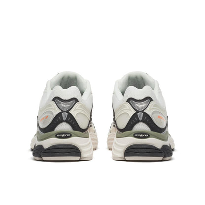 SAUCONY omni 9 blanche/orange