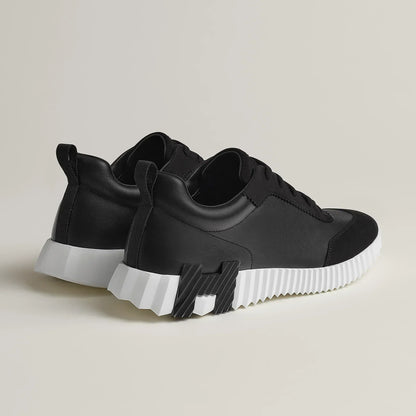 HRS Bouncing Black
